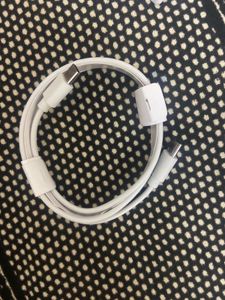 Apple 2nd Generation Aipodes