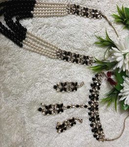 Elegant Black & Pearl Jewelry Set