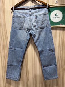 Levi’s Blue Washed Denim Jeans