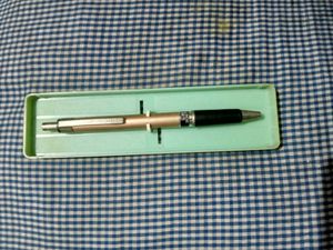 Lithium Battery And Gift Pen Box