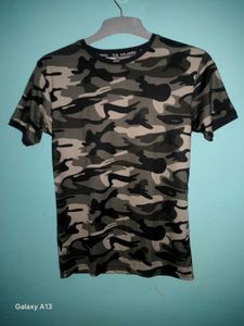 Kajaru Camo Army T-Shirt