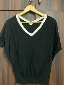 Black V-Neck Short Sleeve Top