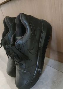 Girls Black Shoes