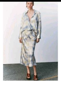 Satin Midi skirt