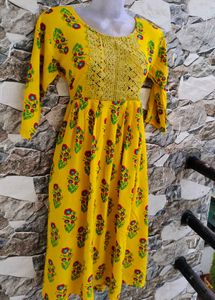 Beautiful Kurti For Festive Wear
