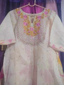 New Beautiful Kurti