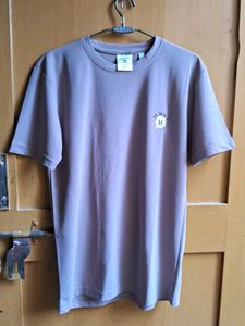 Beige Tshirt