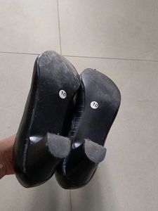 Black Heeled Pumps