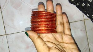5 Different Bangles Set