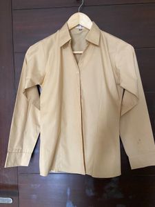 Women’s Nude Colour Shirt (M)