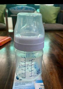 2 New Philips Avent Feeding Bottle