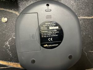 Sony Walkman D-E220 CD Player (Boxed, Not Working)