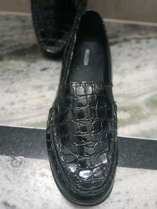 Clarks Crocodile Loafers