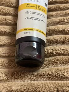 deconstruct Sunscreen body lotion
