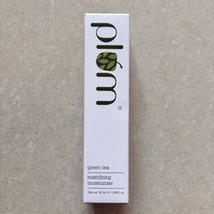 Plum Green Tea Mattifying Moisturizer - 50ml
