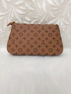 Women Printed Motifs Sling Bag