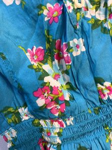 Cute Floral Printed Middie
