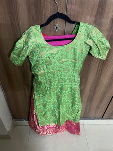 Ethnic Green Color Straight Kurta With  Latkans