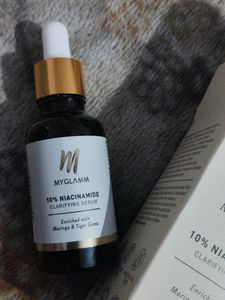 Myglamm 10% Niacinamide Clarifying Serum