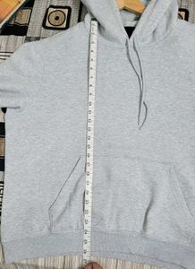 H&amp;M Solid Grey Relaxed Fit Hoodie Unisex