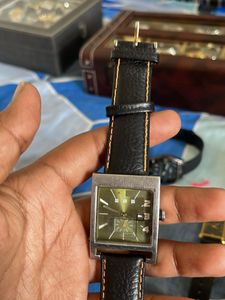 Fastrack Unique Square Watch With Sub Hand Second