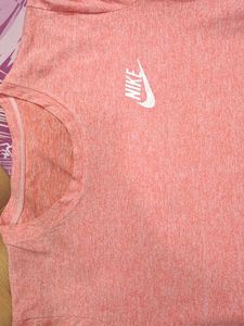 Nike T-Shirt