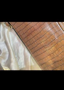 Brown Sling Bag🤎