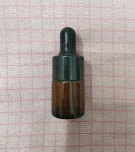 7 EMPTY serum Bottles