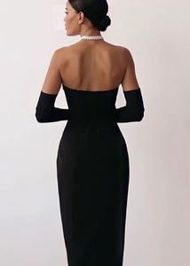 Long tube classic black dress (with gloves)