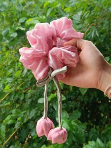 Tulip🌷Pink Silk Scrunchie