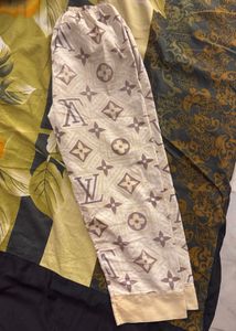 Louis Vuitton Bottoms 🤑