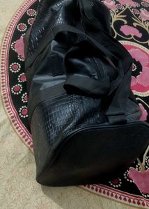 ESBEDA DUFFLE BAG