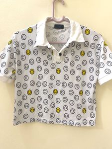 Smiley Face Print Collared Crop Top