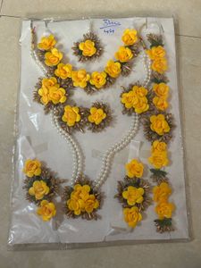 Floral Jwellery Set For Haldi Or Mehendi Ceremony