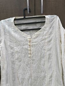 Elegant White Embroidered Kurta