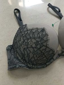 34B Gray Lace Bra(Victoria&#39;s Secret)