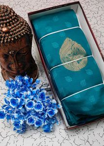 Elegant Blue Silk Blend Saree