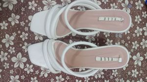 🌸White Heel