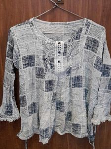 Woman's Top