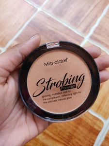 Miss Claire Strobing Powder - Highlighter