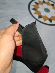 Red &amp; Black Wedge Heel Sandals