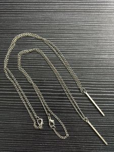 Couple Chains With Pendants
