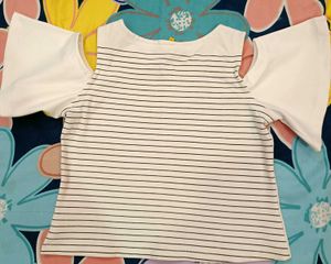 Graphic Print Cold Shoulder Tee