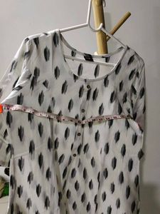 Ikat Kurta