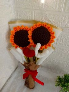Crochet Sunflower Bouquet with Heart