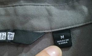 UNIQLO Women Top: Olive