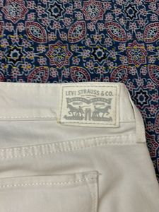 Levi’s Women White Jeans/ Denim