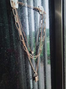 Layered Gold Necklace Set
