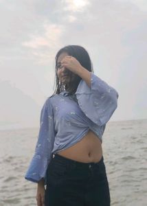 BLUE MICKEY PRINTED BEACH VIBE CROP TOP.