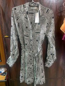 Chic Geometric Print Shirt Dress